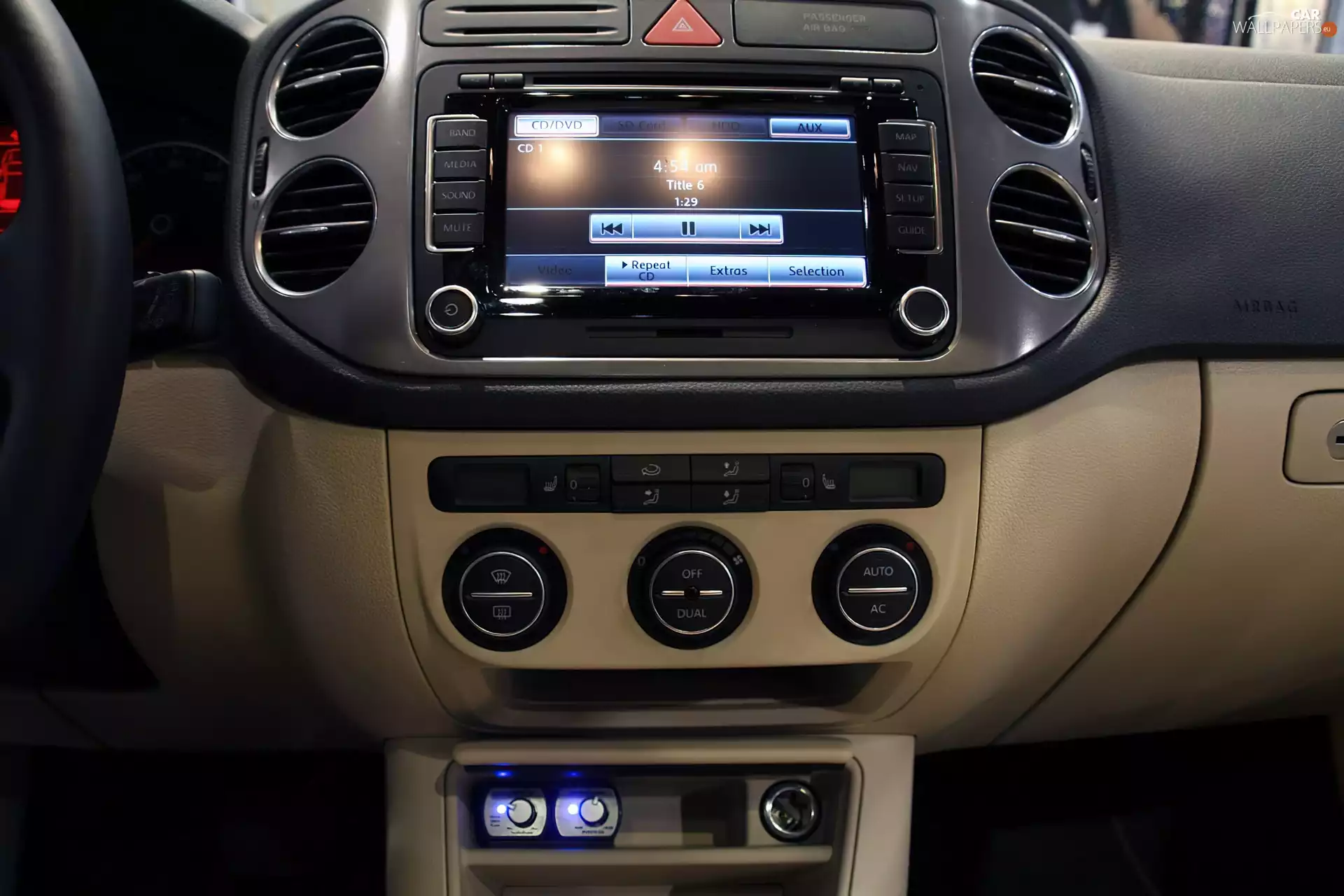 Volkswagen Tiguan, Navigation