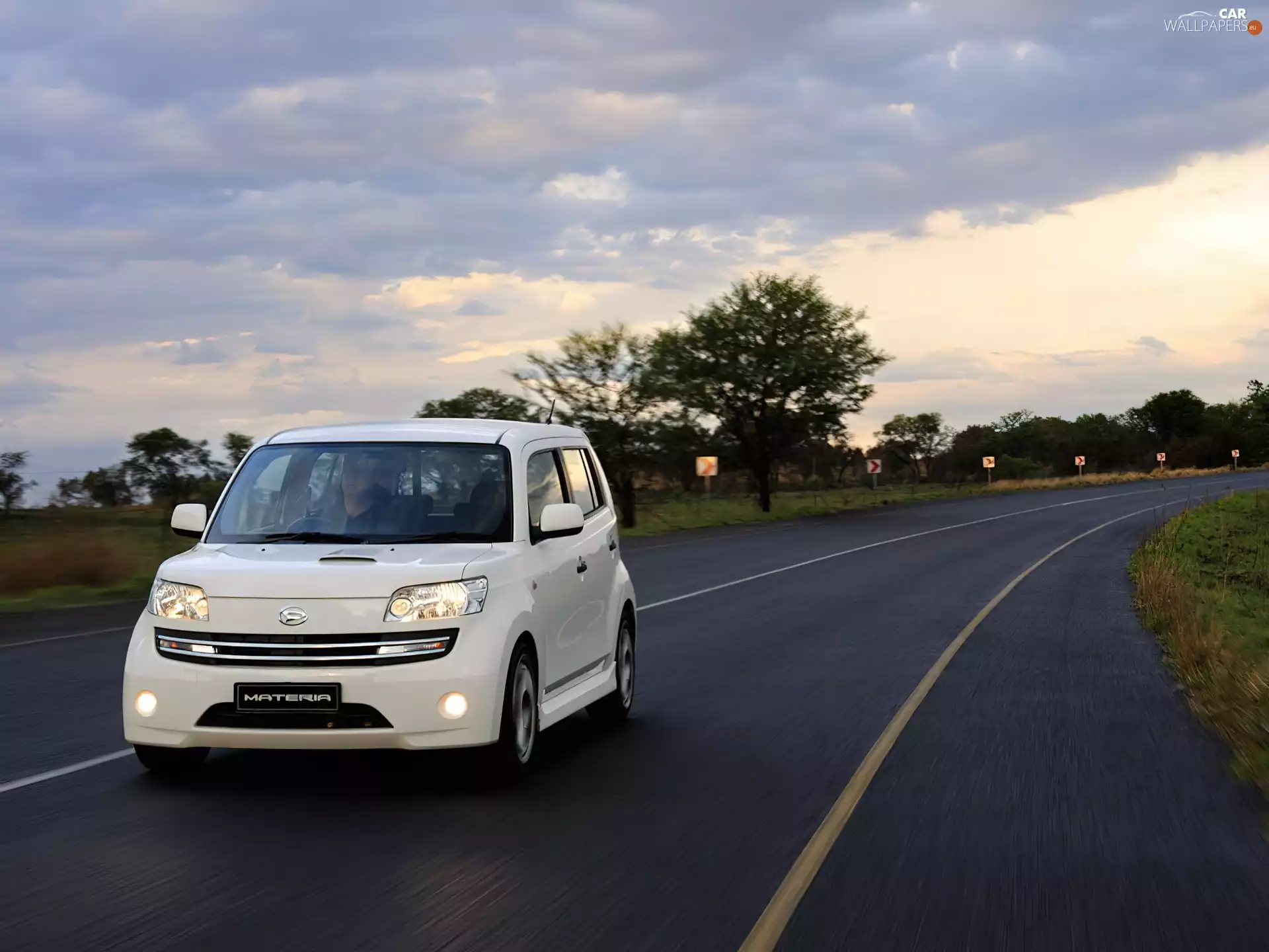 light, Daihatsu Materia, Way