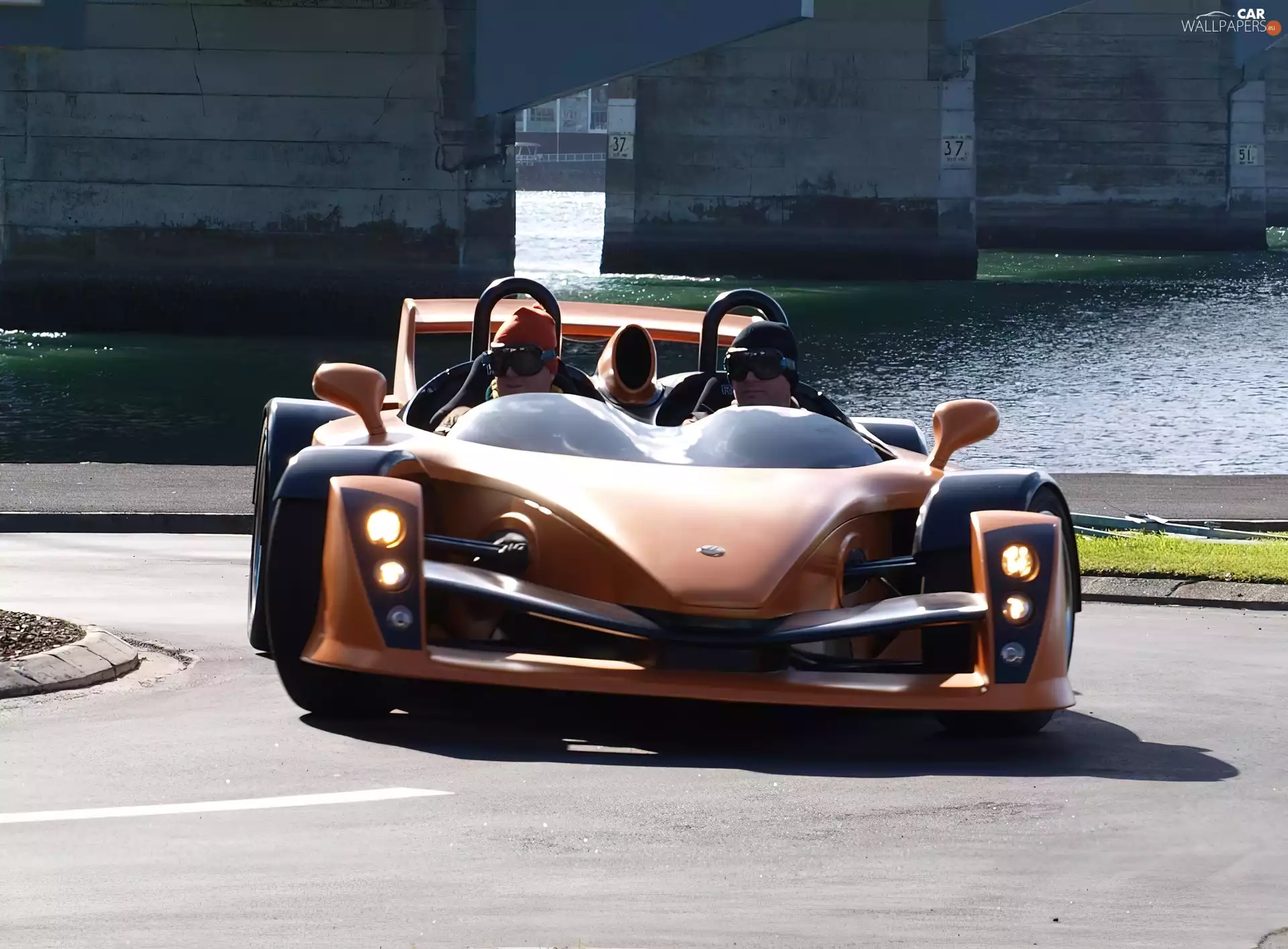 Public, Hulme CanAm, Way