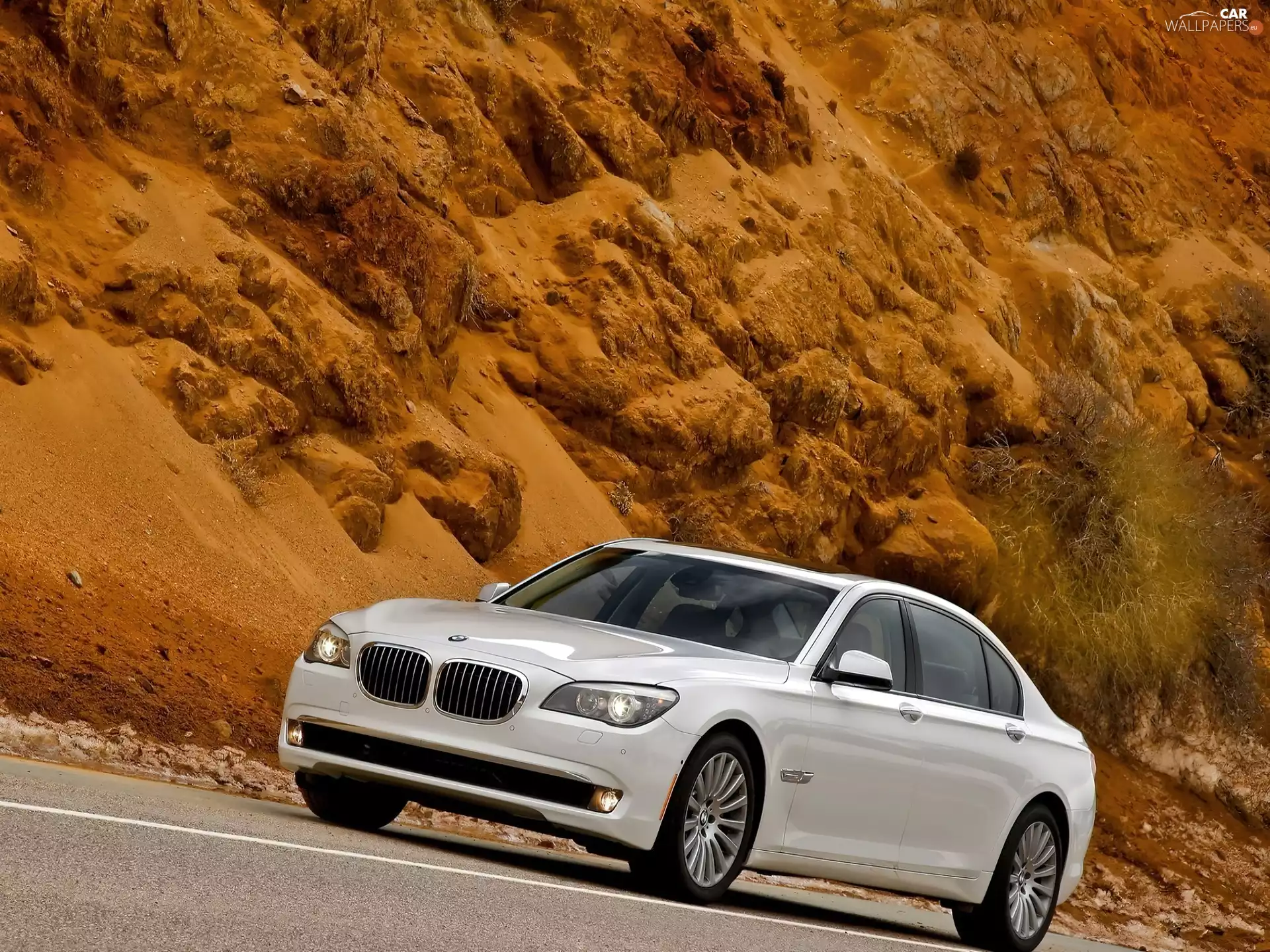 White, BMW 750Li