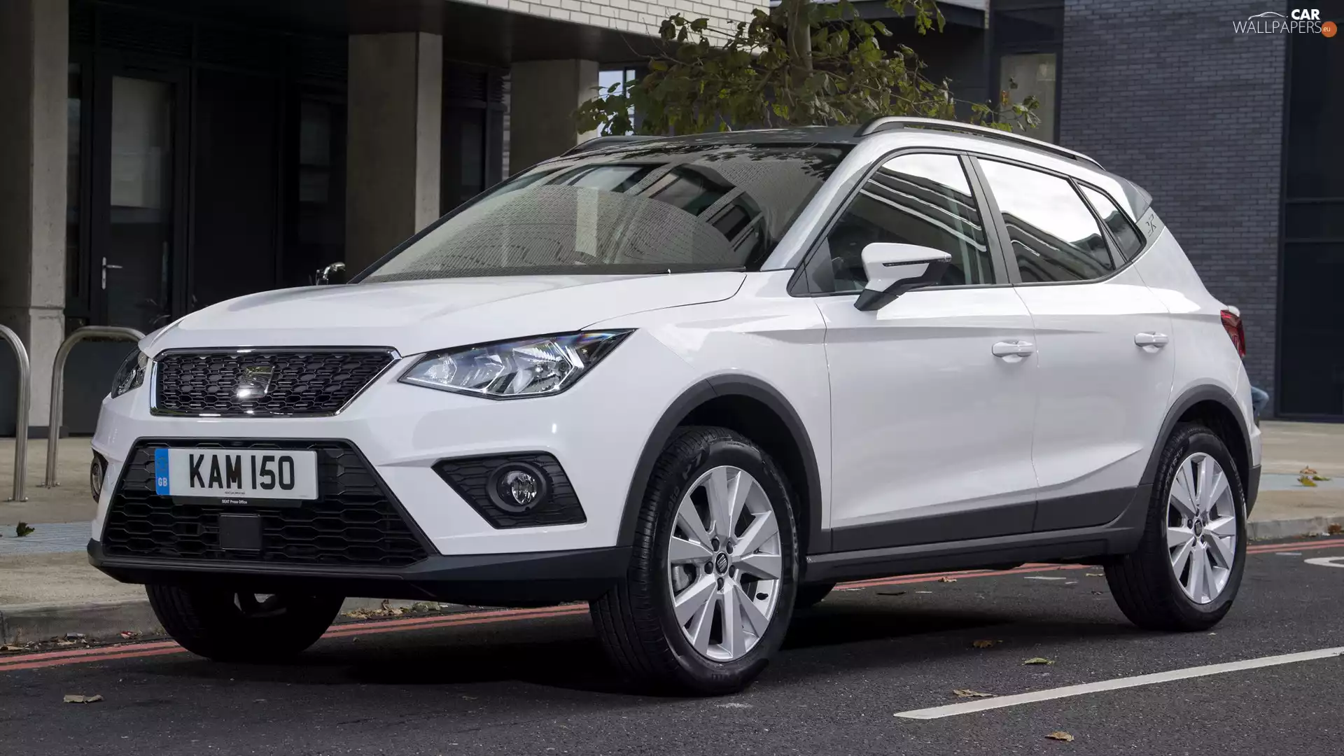White, Seat Arona