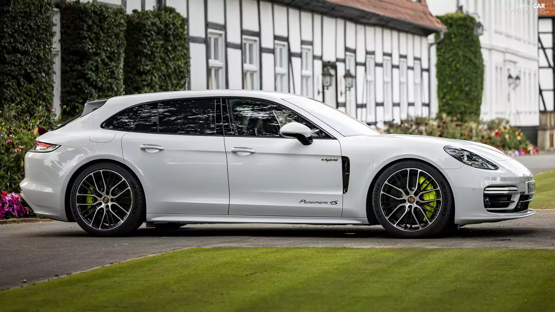 side, White, Porsche Panamera S