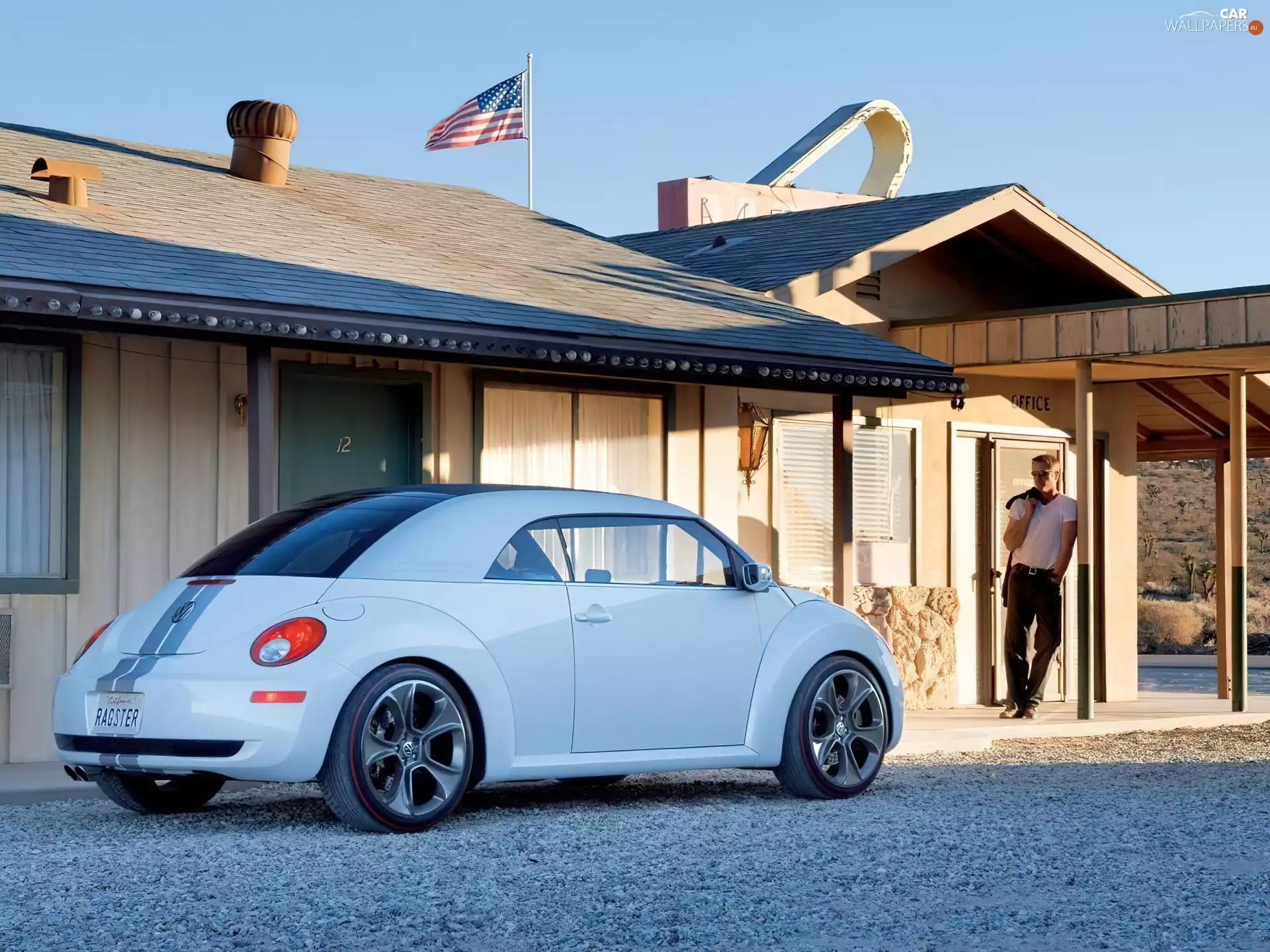 Volkswagen New Beetle, White