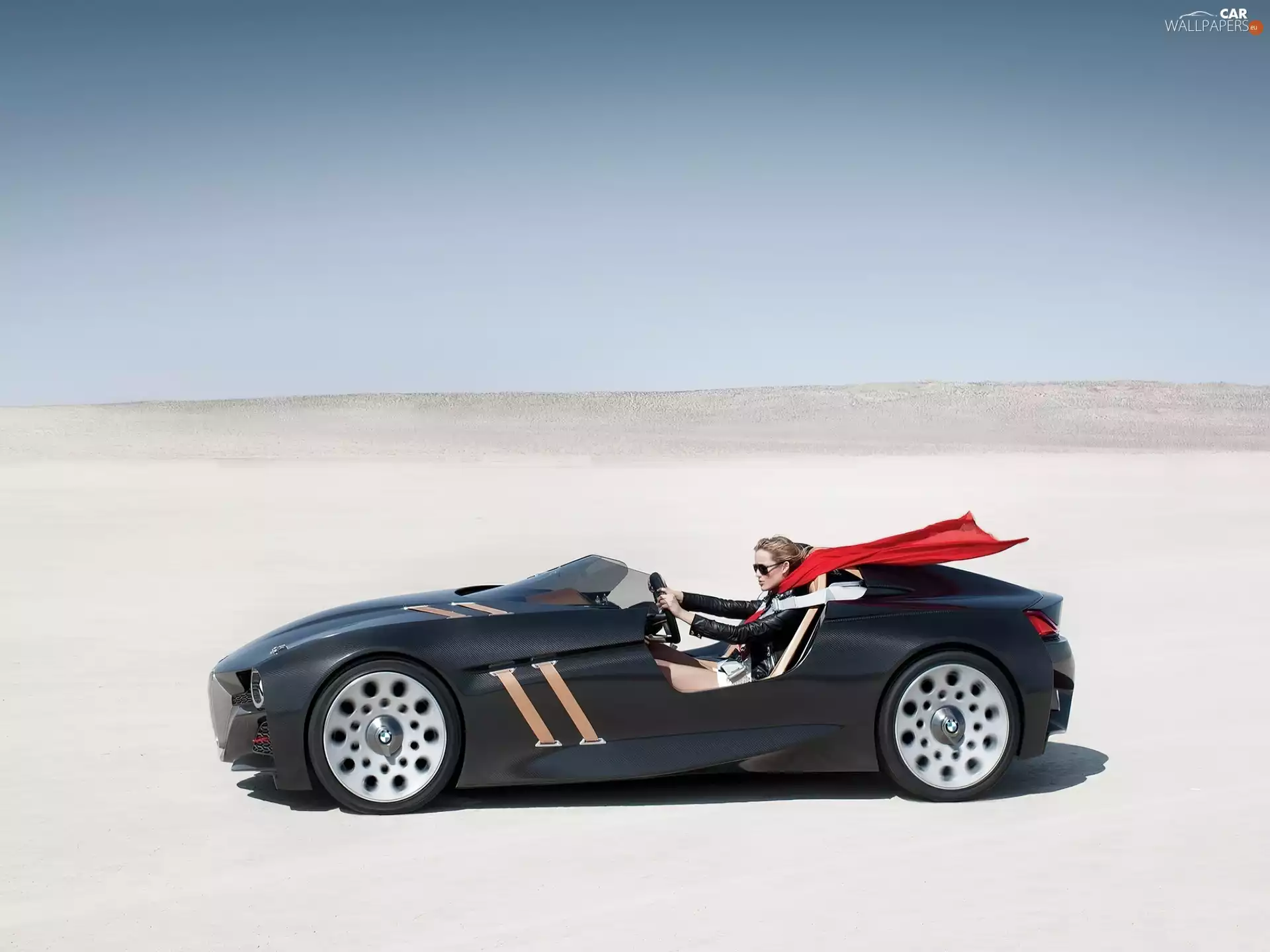 BMW 328 Concept, Women