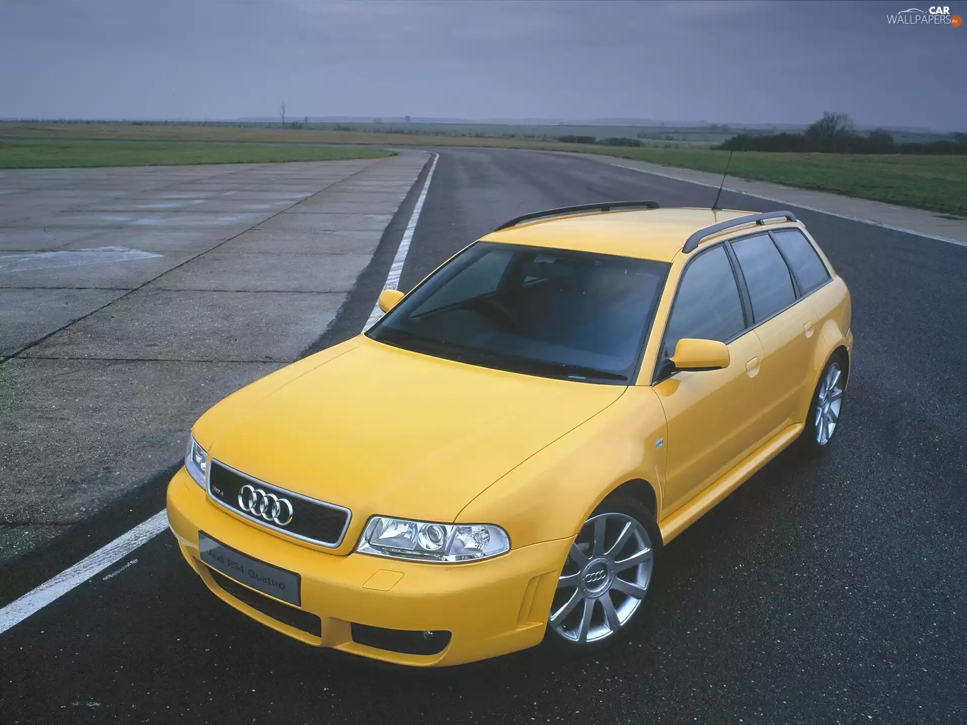 Yellow, Audi RS4
