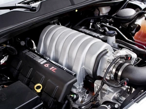 6.1, Dodge Challenger, Engine