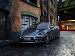 house, Porsche Panamera Turbo, 2016