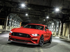 Ford Mustang GT, 2018