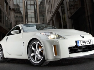 White, Nissan 350Z