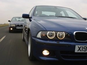 Front, route, BMW 5, E39, Two cars