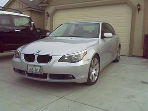 driveway, house, BMW 5, E60, Silver