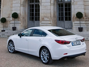 House, White, Mazda 6