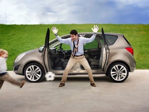 Kid, Ball, Meriva, a man, Opel