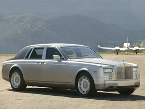 Rolls-Royce Phantom, airport