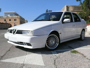 White, polished, wheels, Alfa Romeo 155