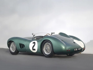 Back, Aston Martin DBR1