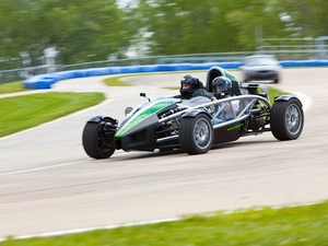 Ariel Atom, Sport, helmet, track