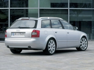Audi A4, AVANT