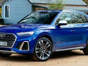 Audi SQ5, Blue