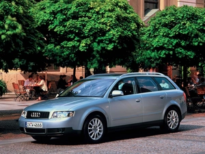 Audi A4, Combi