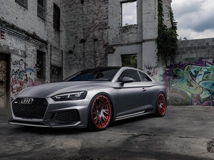Audi RS5, Front