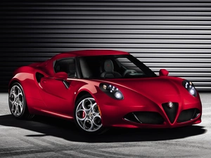 Alfa Romeo 4C, Automobile