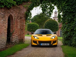 Evora, Yellow, Gate, wall, trees, grape-vine, Wild, Lotus, Automobile, viewes, Way