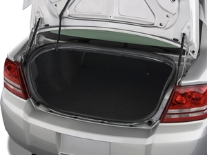 Dodge Avenger, loading, bumper, sill