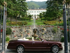 fountain, claret, Bentley Azure