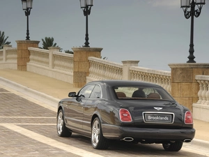Back, Bentley Brooklands