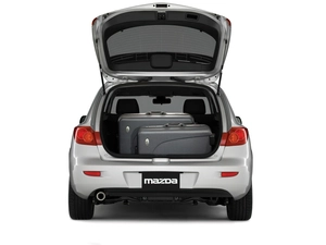 Carrier, Mazda 3, Back