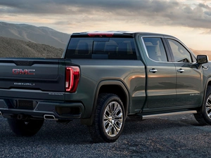 GMC Sierra Denali, Back
