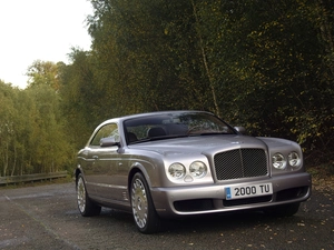 Bentley Brooklands, headlights