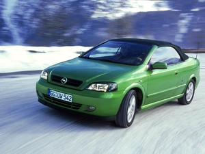 Green, Opel Astra Bertone
