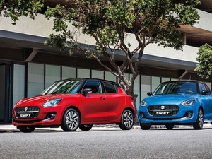 Suzuki Swift, Red, Blue