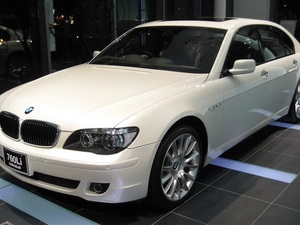White, E66, saloon, BMW Series 7