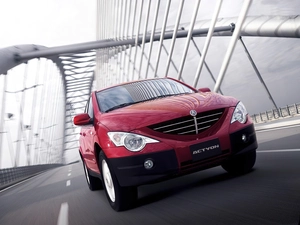 Ssang Yong Actyon, bridge