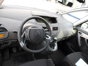 Citroen C4 Picasso, Changes, gear, jack