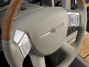 Chrysler Aspen, driver