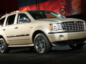 Chrysler Aspen, headlights