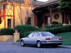 Home, BMW 7, E38