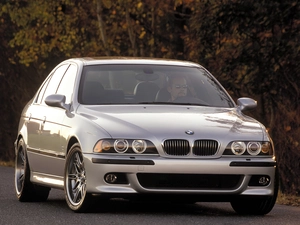 BMW Seria M, E39