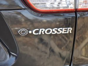 emblem, C-Crosser