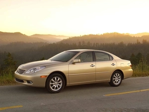 ES, Golden, Lexus