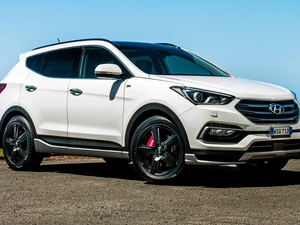 White, Hyundai Santa Fe