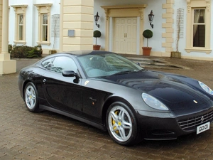 Ferrari 612, Rain