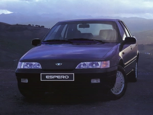 Front, Daewoo Espero