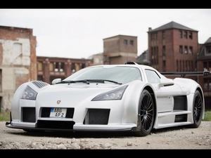 White, German, construction, Gumpert Apollo