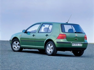 Golf 4, greenish