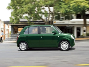 Mini, green ones, Daihatsu Trevis